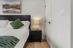 Ascent Unit 320B - Studio | King Bed | Mountain View | Hot Tub & Pool