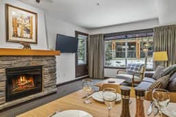 Copperstone Unit 4107 - Walkout to Hot tub | BBQ | Clean & Cozy 1 Bed Condo