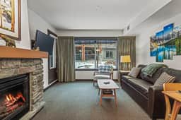 Copperstone Unit 4107 - Walkout to Hot tub | BBQ | Clean & Cozy 1 Bed Condo