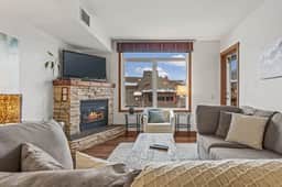 Falcon Crest Unit 417 - Two Hot Tubs | Mountain Views | 2 Bed 2 Bath