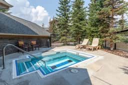 Lodges Unit G402 - Penthouse 1 bed | Hot Tub & Pool | Mountain Views