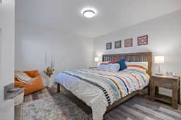 River's Bend 202 - Retreat - Modern, Clean, Bright 1BR