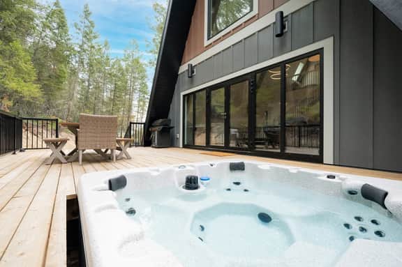 AFrame in Fairmont Hot Springs - | HotTub | Cinema & Games Room