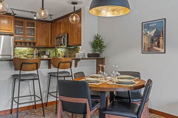 Blackstone Unit 320 - Mountain Views | Hot Tub | Outdoor Pool | King Bed