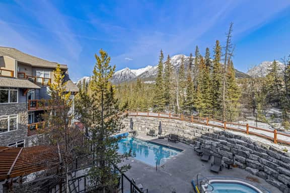 Blackstone Unit 320 - Mountain Views | Hot Tub | Outdoor Pool | King Bed