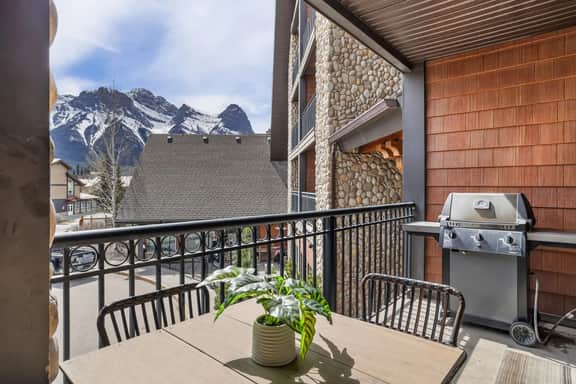 Grande Rockies Unit 210 - 3 Sisters Mtn View | Pool w/slide | Hot Tub | BBQ