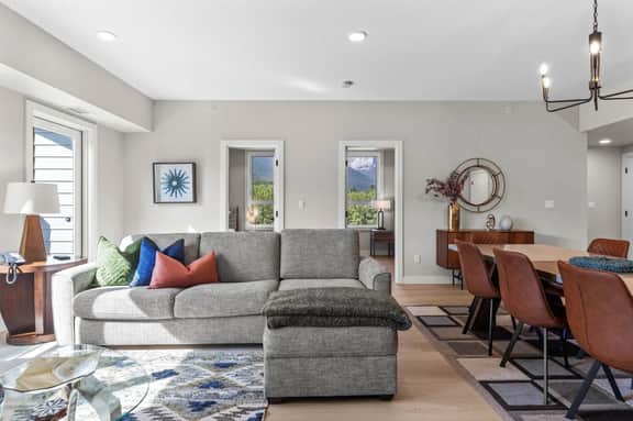 Sparrowhawk Unit 2303 - Mountain Views | Top Floor 3 Bedroom Suite