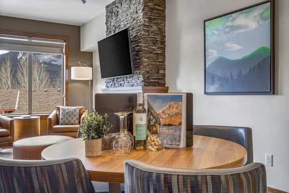 Stoneridge Unit 334 - 180° Mountain Views | 2 King Beds | Hot Tub & Pool