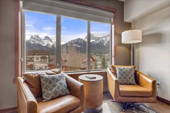 Stoneridge Unit 334 - 180° Mountain Views | 2 King Beds | Hot Tub & Pool